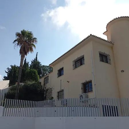 4 Bedroom In Villa