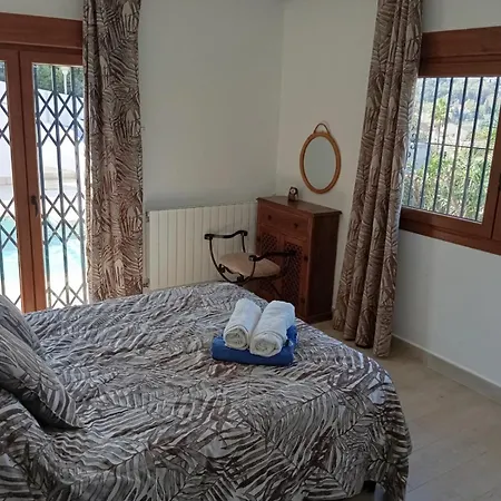 Villa 4 Bedroom In Benalmadena