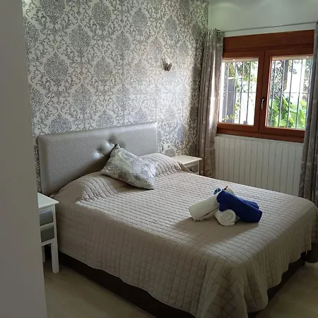 Villa 4 Bedroom In Benalmadena