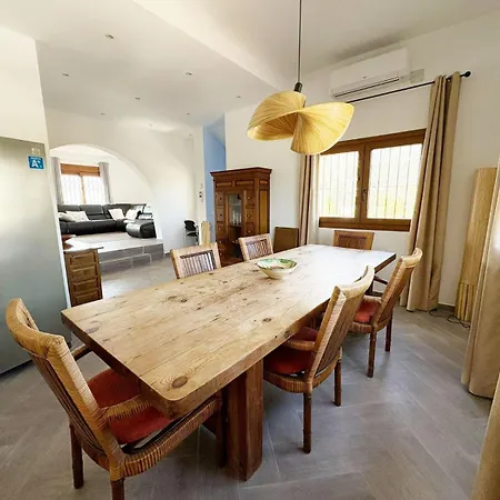 4 Bedroom In