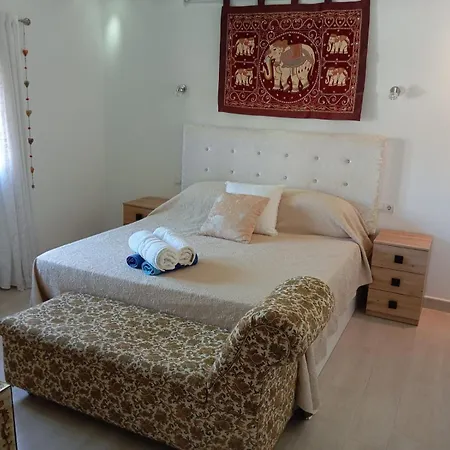 Villa 4 Bedroom In *